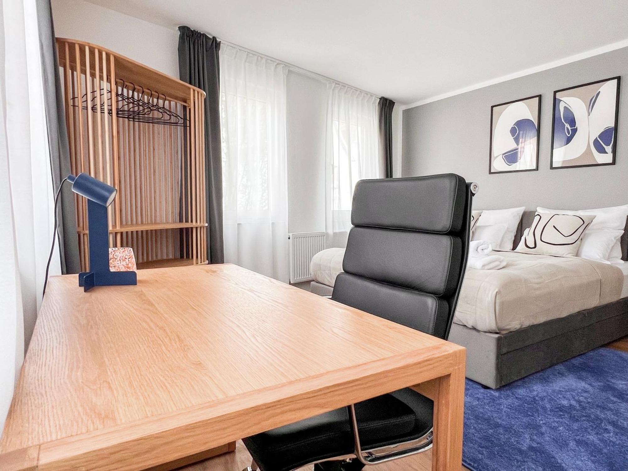 Apartment Im Herzen Der Altstadt - Leonberg Naehe Stuttgart Buitenkant foto